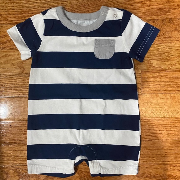 Romper 6-9 months - Picture 1 of 2
